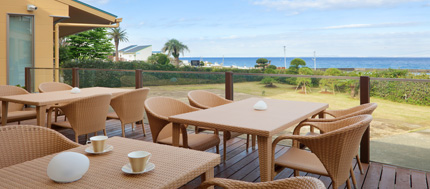 Enjoy the view of the horizon and the sound of the waves from the open terrace